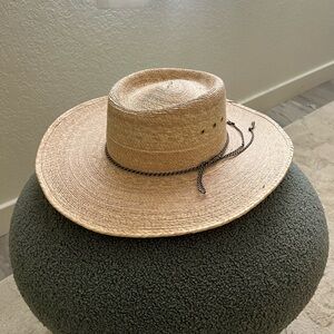 L Space Wayne Hat Brand New